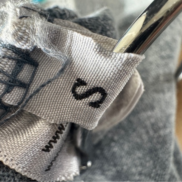 Walt Disney World Parks Spirit Jersey Shirt Adult Small Gray Acid Wash Print - Picture 12 of 12